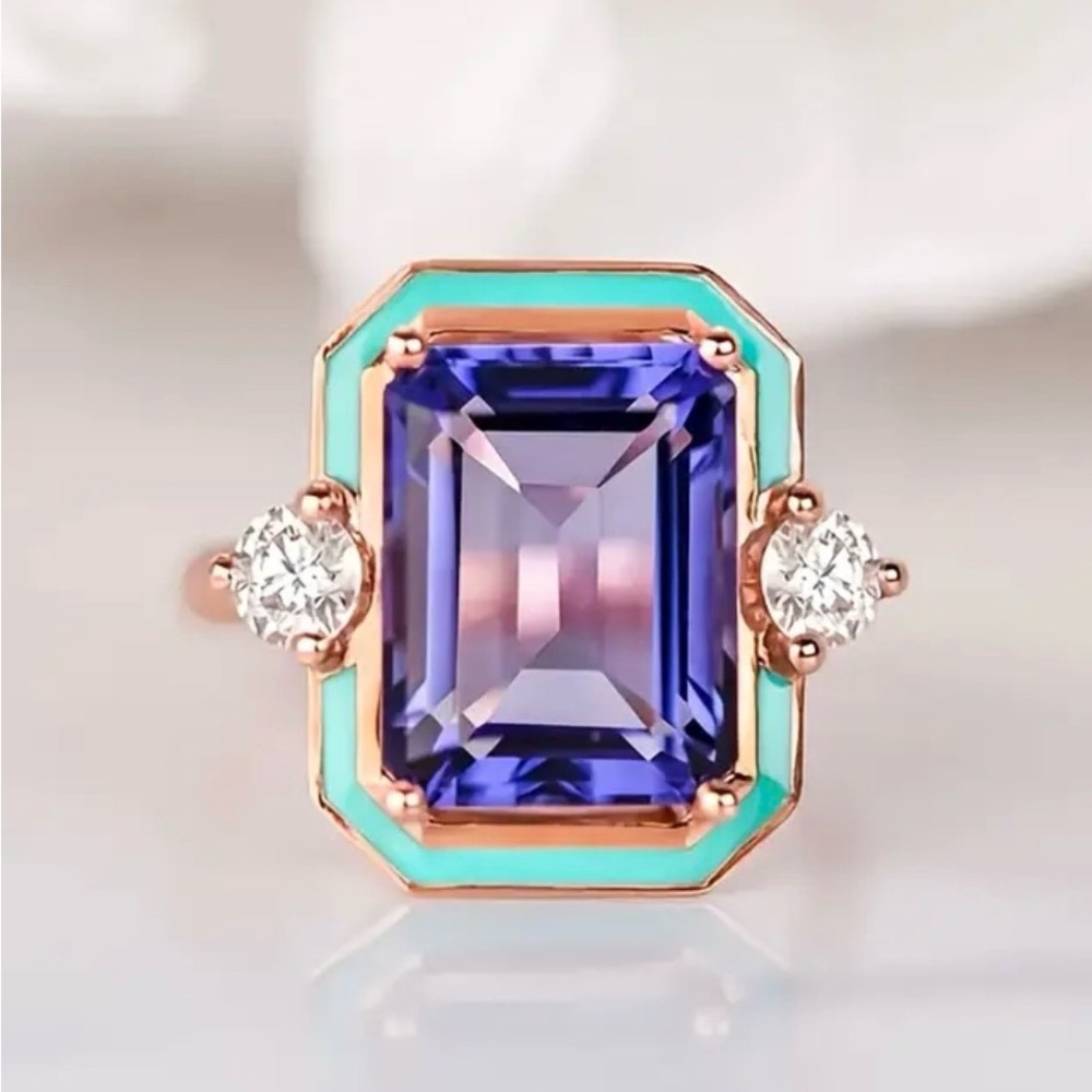 💥Elegant Blue and Gold Gemstone Ring